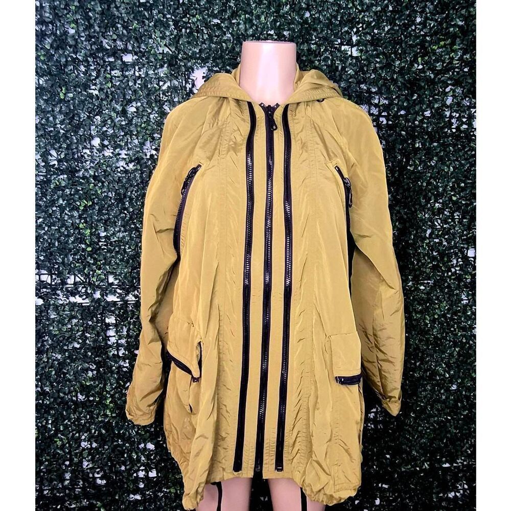 GET equipment coat - Picture 1 of 5